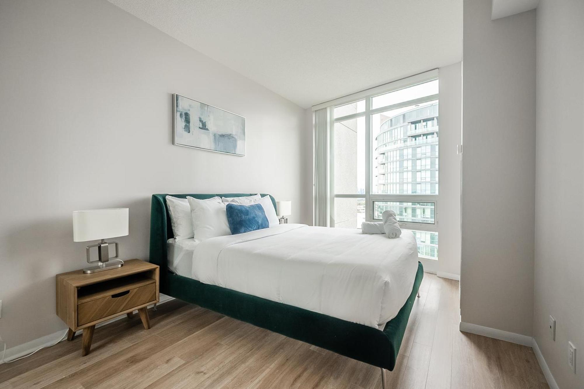Rivetstays - The Neptune Toronto Exterior photo