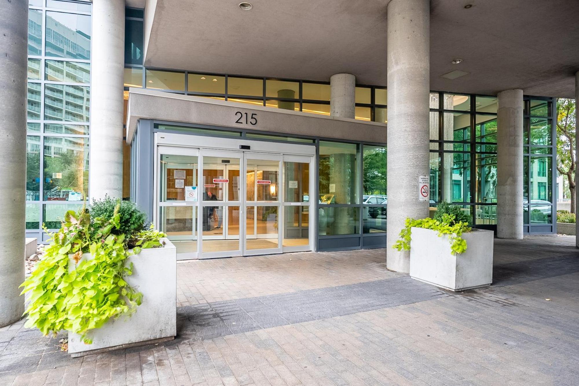 Rivetstays - The Neptune Toronto Exterior photo